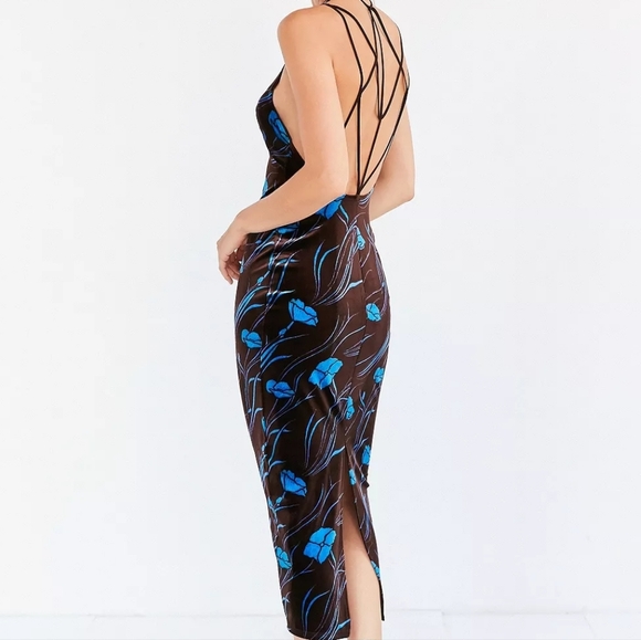Urban Outfitters Ecote Velvet Floral Dress - Picture 5 of 10